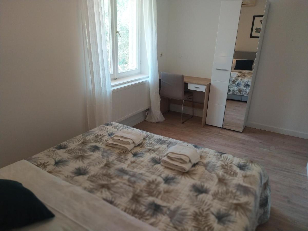 Apartment & Rooms Poppy Rose Ζαντάρ Εξωτερικό φωτογραφία