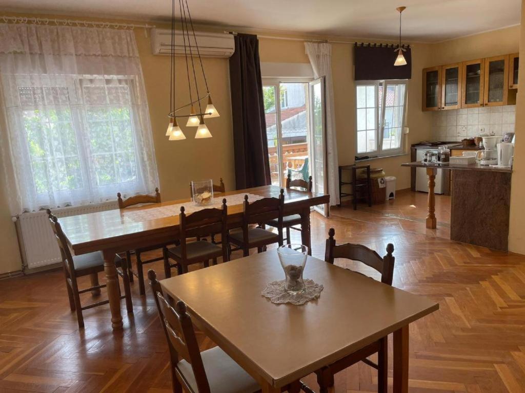 Apartment & Rooms Poppy Rose Ζαντάρ Εξωτερικό φωτογραφία