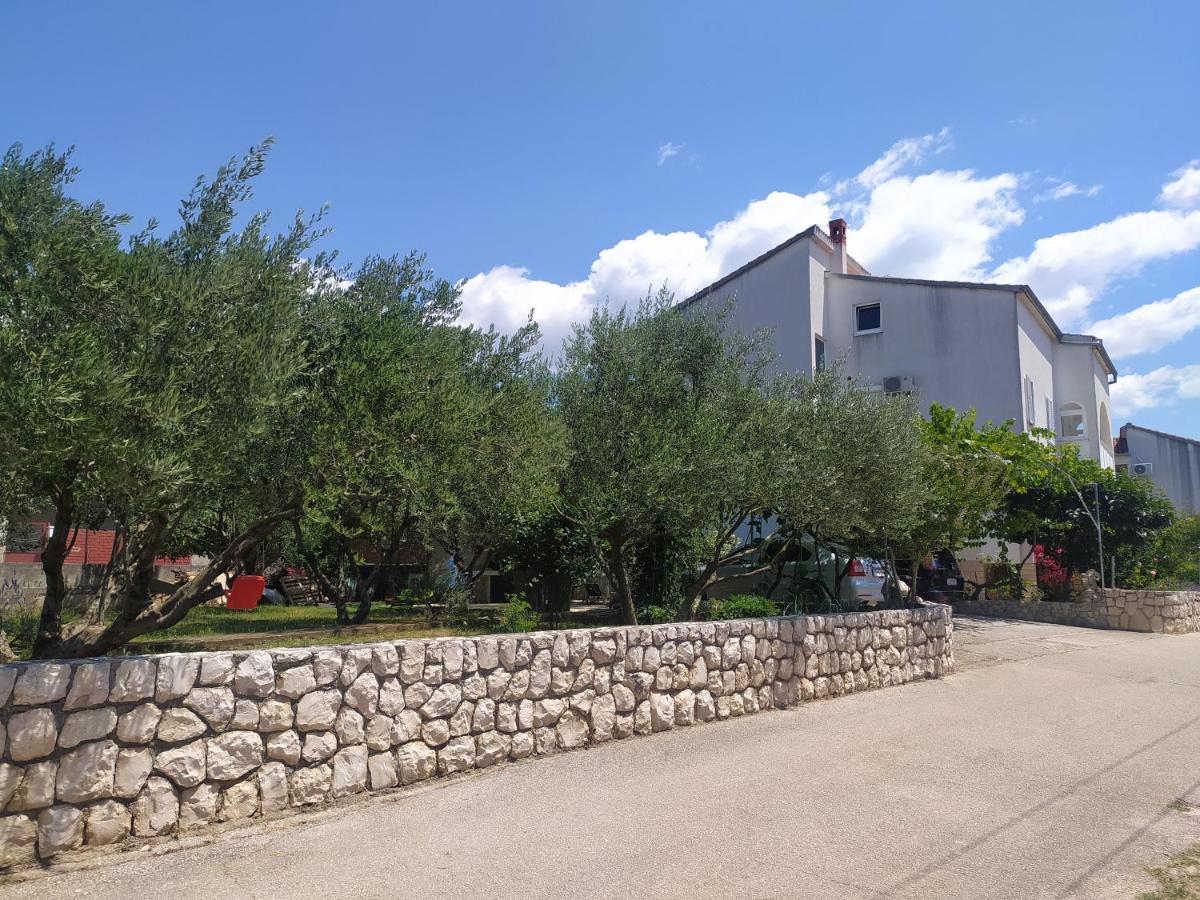Apartment & Rooms Poppy Rose Ζαντάρ Εξωτερικό φωτογραφία