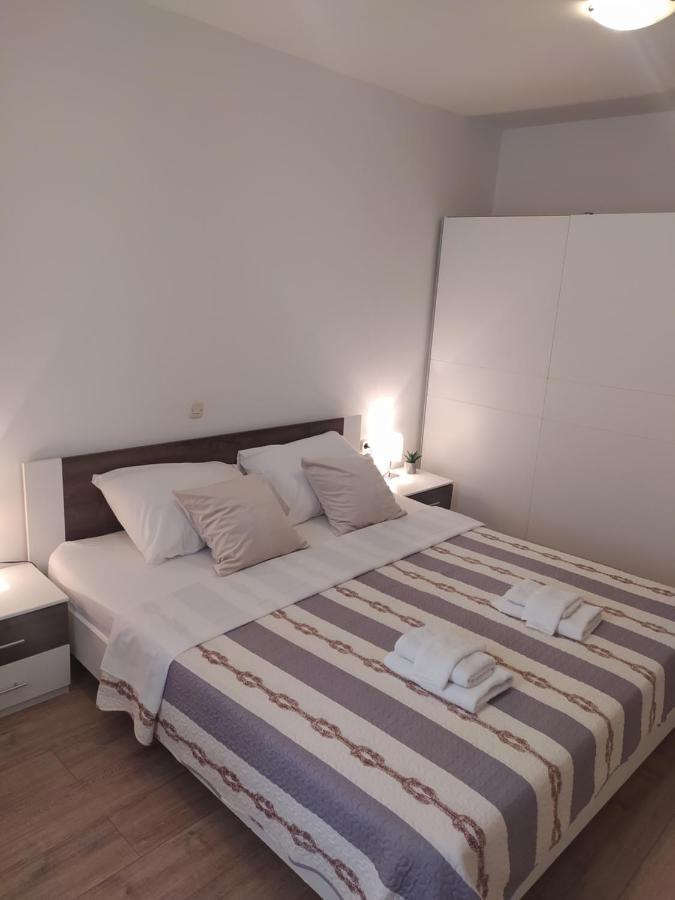 Apartment & Rooms Poppy Rose Ζαντάρ Εξωτερικό φωτογραφία